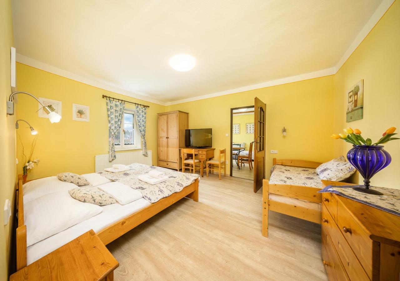 Villa Gardena Cesky Krumlov Exterior photo